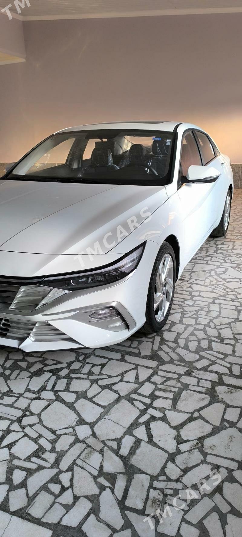 Hyundai Elantra 2025 - 280 000 TMT - Türkmenabat - img 4