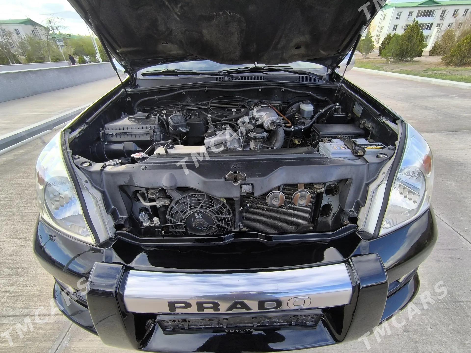 Toyota Land Cruiser Prado 2004 - 300 000 TMT - Gumdag - img 5