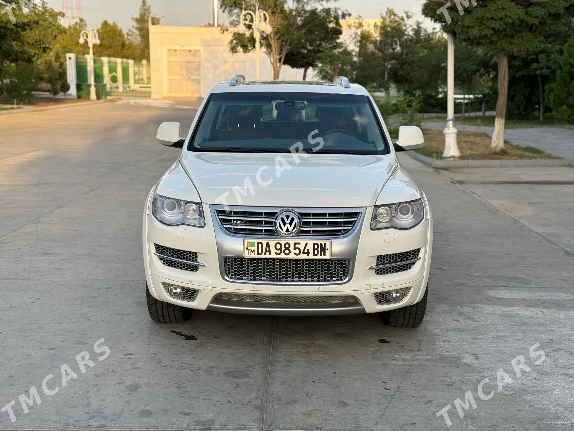 Volkswagen Touareg 2010 - 220 000 TMT - Балканабат - img 2