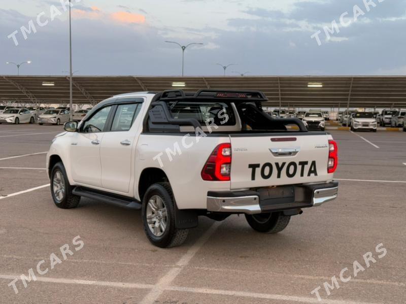 Toyota Hilux 2024 - 595 000 TMT - Aşgabat - img 4