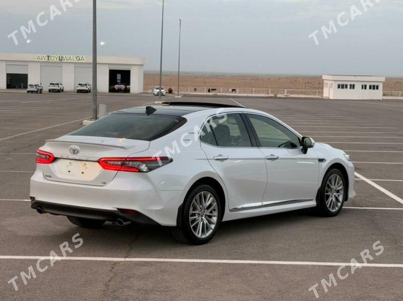 Toyota Camry 2023 - 695 000 TMT - Ашхабад - img 10