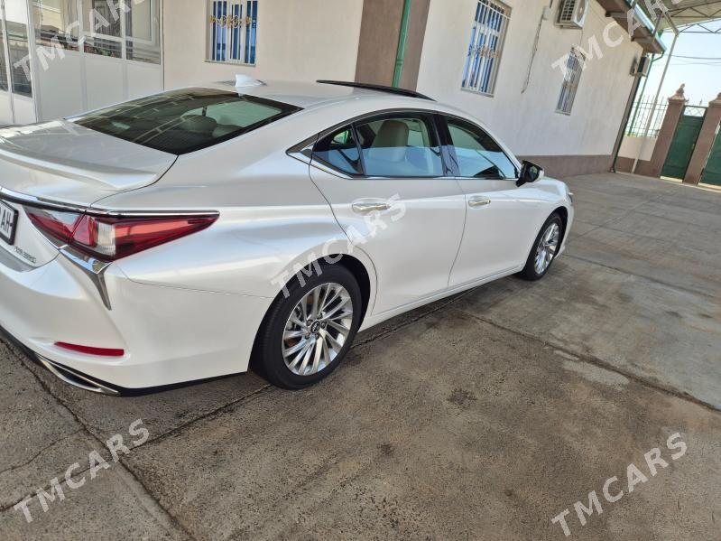 Lexus ES 350 2020 - 535 000 TMT - Änew - img 4