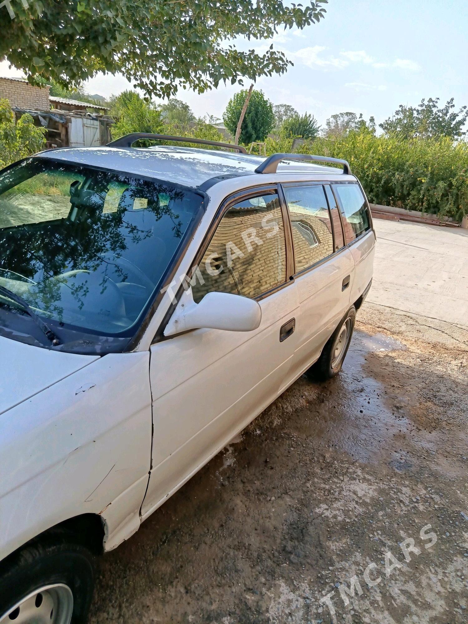 Opel Astra 1996 - 25 000 TMT - Кака - img 3