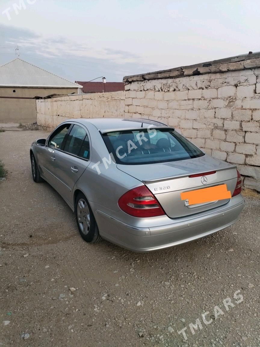 Mercedes-Benz E320 2003 - 120 000 TMT - Балканабат - img 2