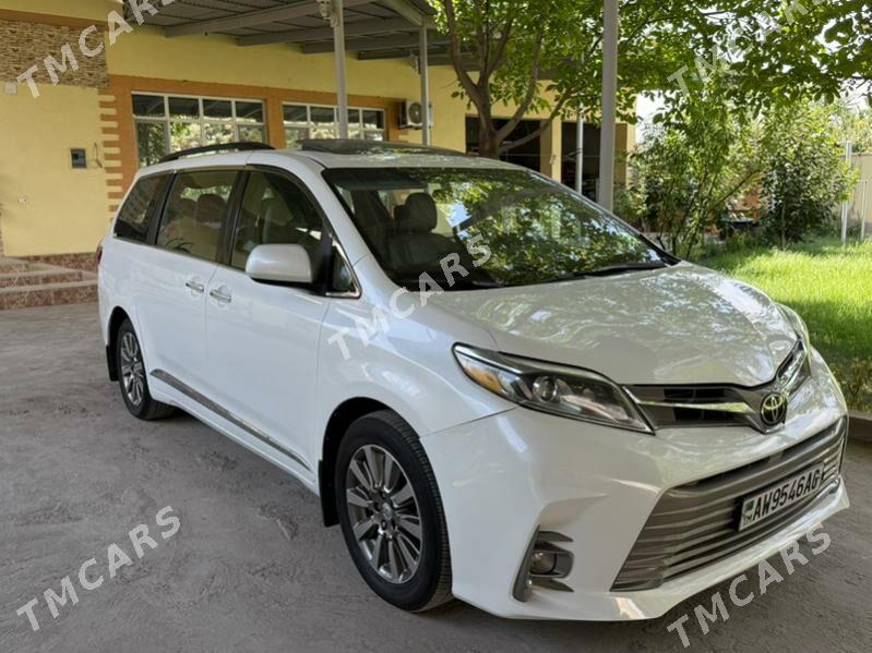 Toyota Sienna 2018 - 430 000 TMT - Aşgabat - img 4