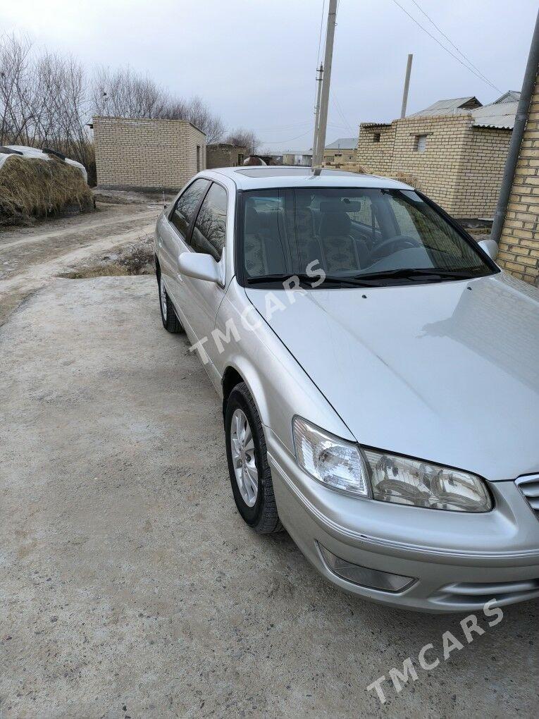 Toyota Camry 2001 - 125 000 TMT - Мургап - img 4