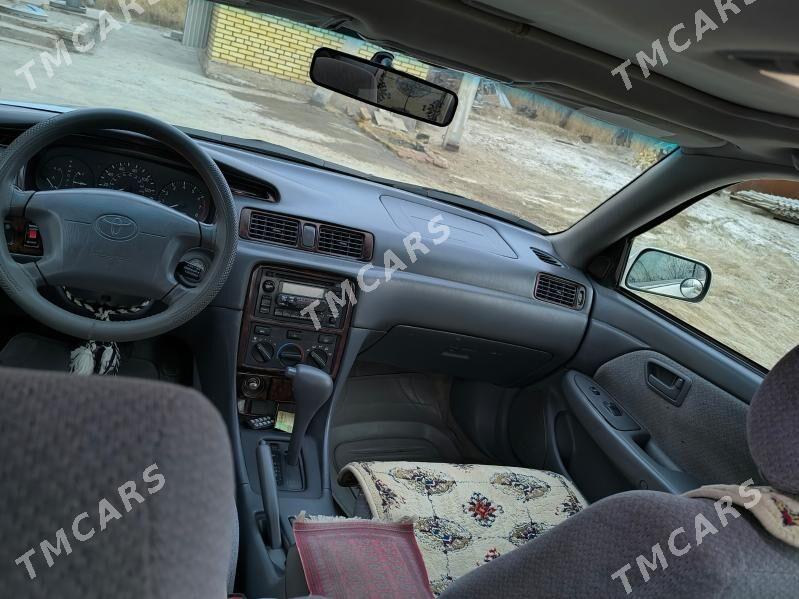 Toyota Camry 2001 - 125 000 TMT - Мургап - img 7