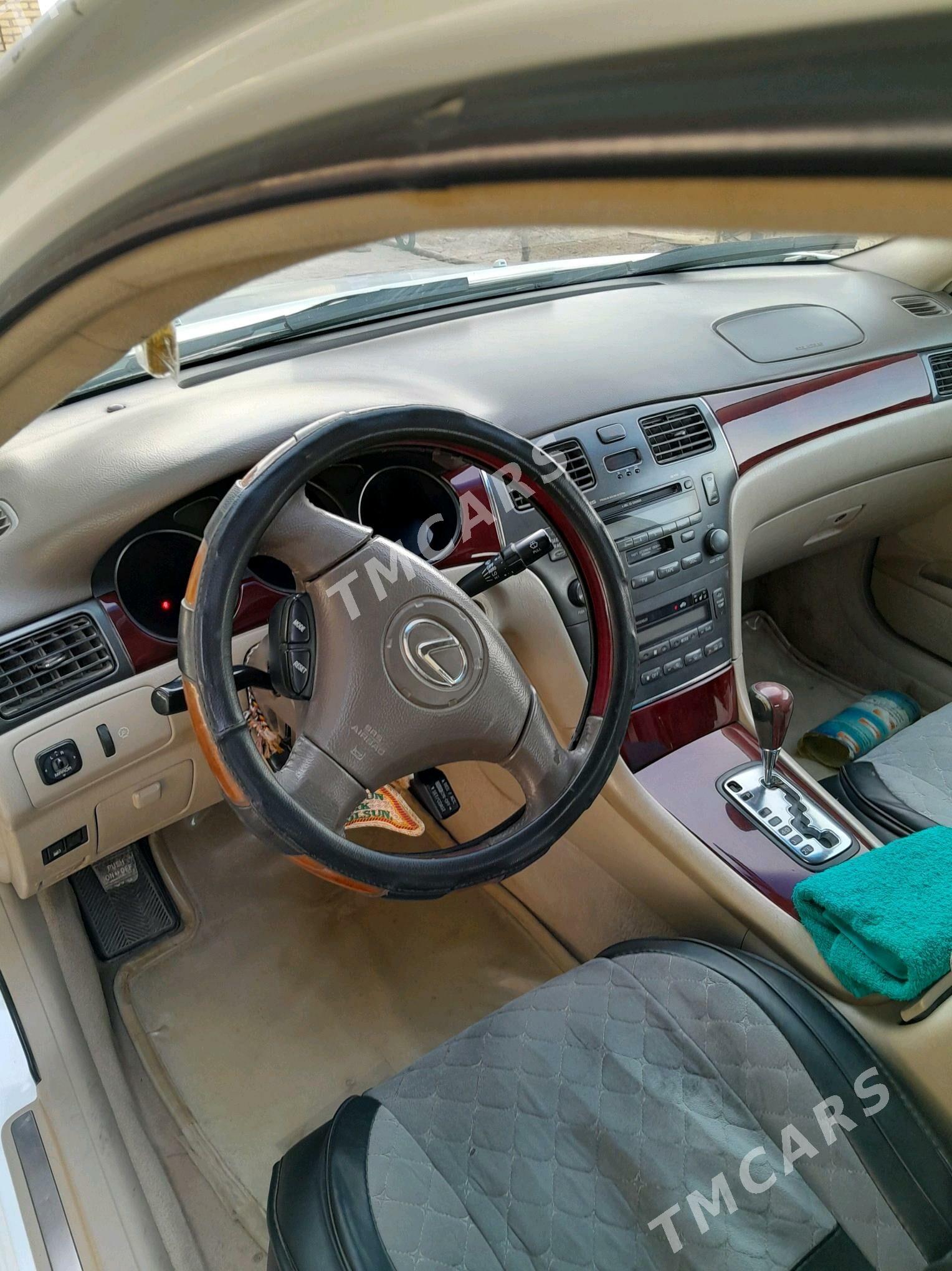 Lexus ES 300 2003 - 170 000 TMT - Babadaýhan - img 4