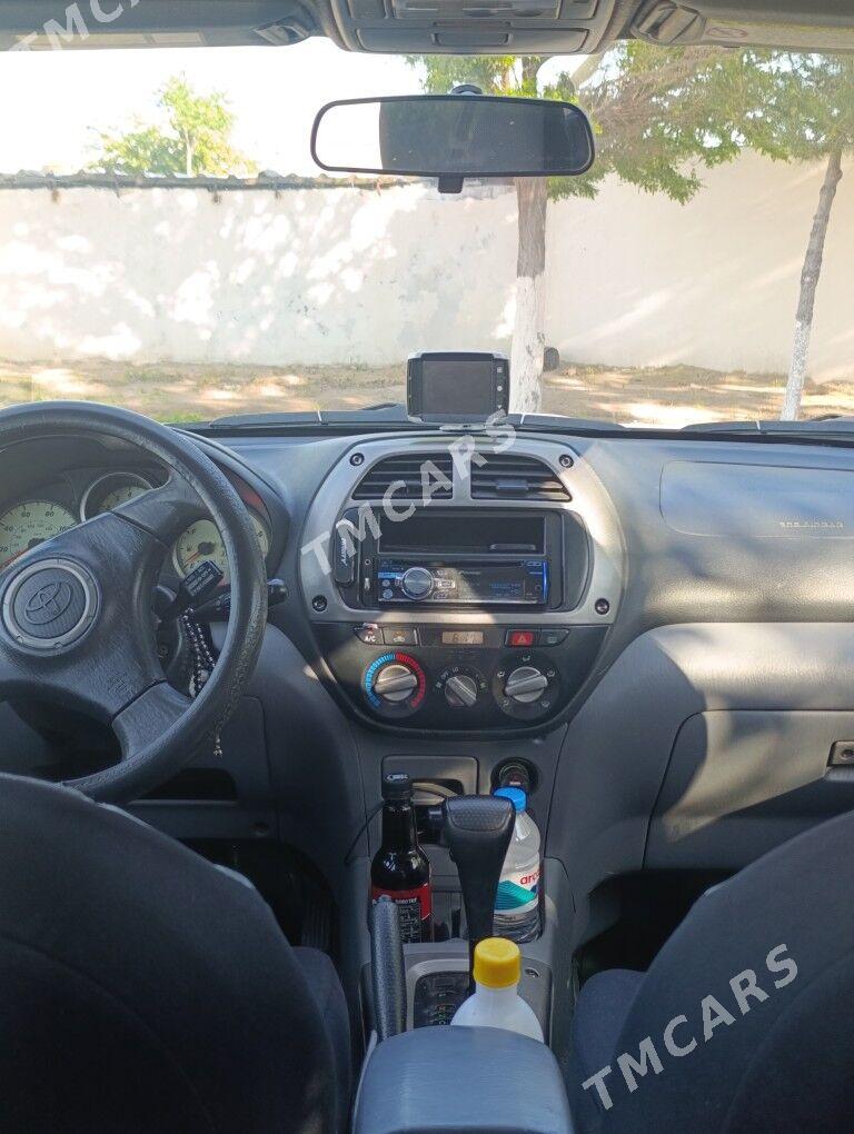 Toyota RAV4 2003 - 125 000 TMT - Туркменбаши - img 4
