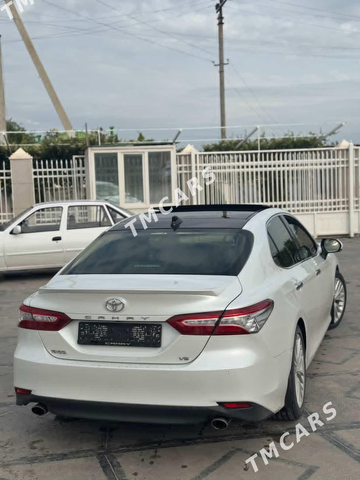 Toyota Camry 2019 - 550 000 TMT - Büzmeýin - img 2