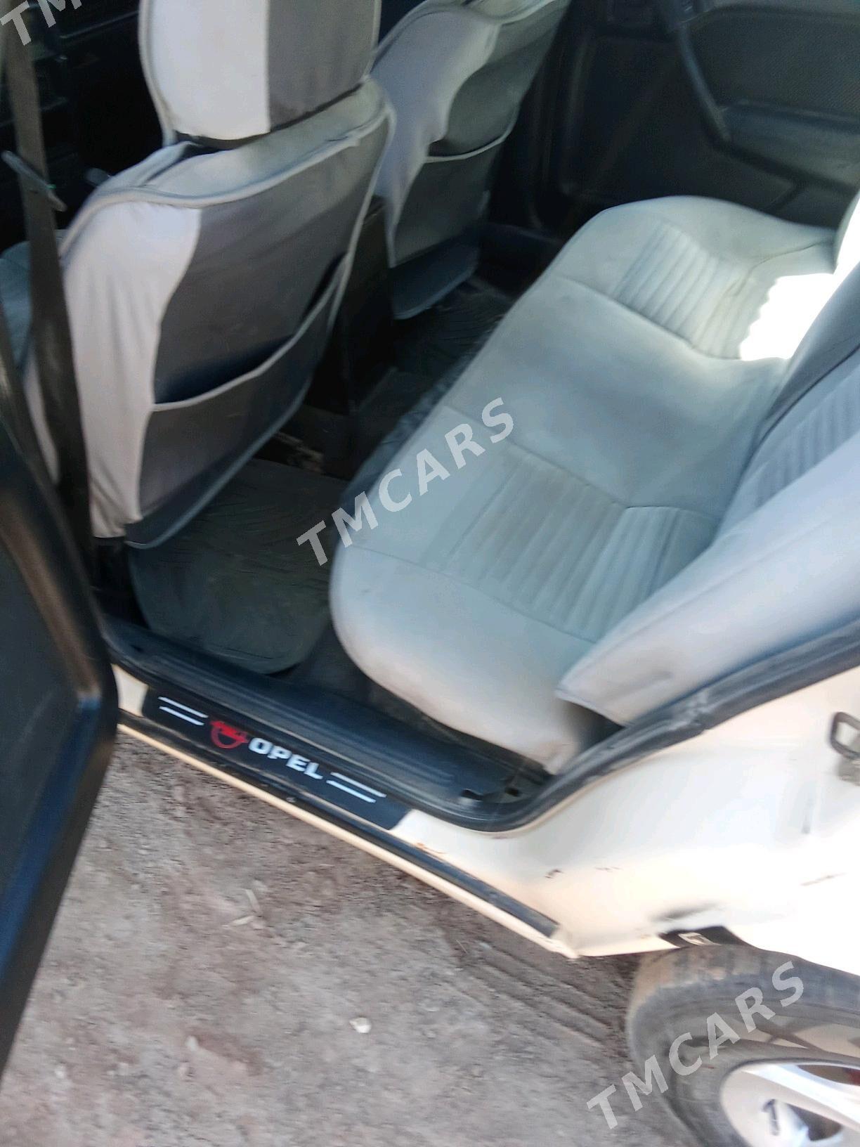 Opel Vectra 1992 - 25 000 TMT - Гороглы (Тагта) - img 4