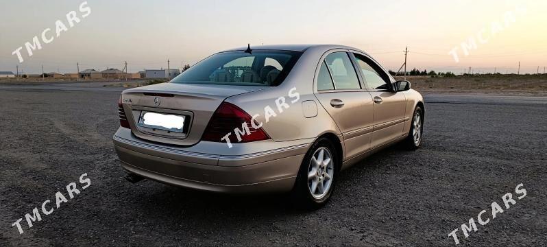 Mercedes-Benz C250 2001 - 90 000 TMT - Sarahs - img 4
