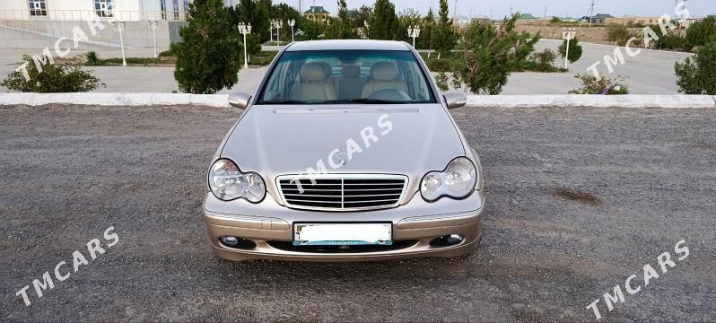 Mercedes-Benz C250 2001 - 90 000 TMT - Sarahs - img 8