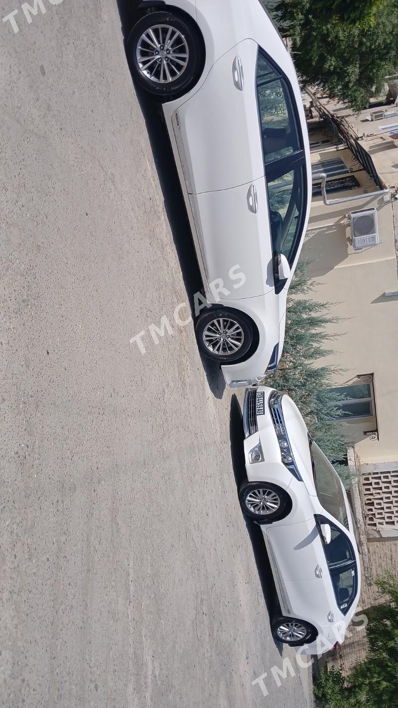 Toyota Corolla 2015 - 254 000 TMT - 6 мкр - img 3