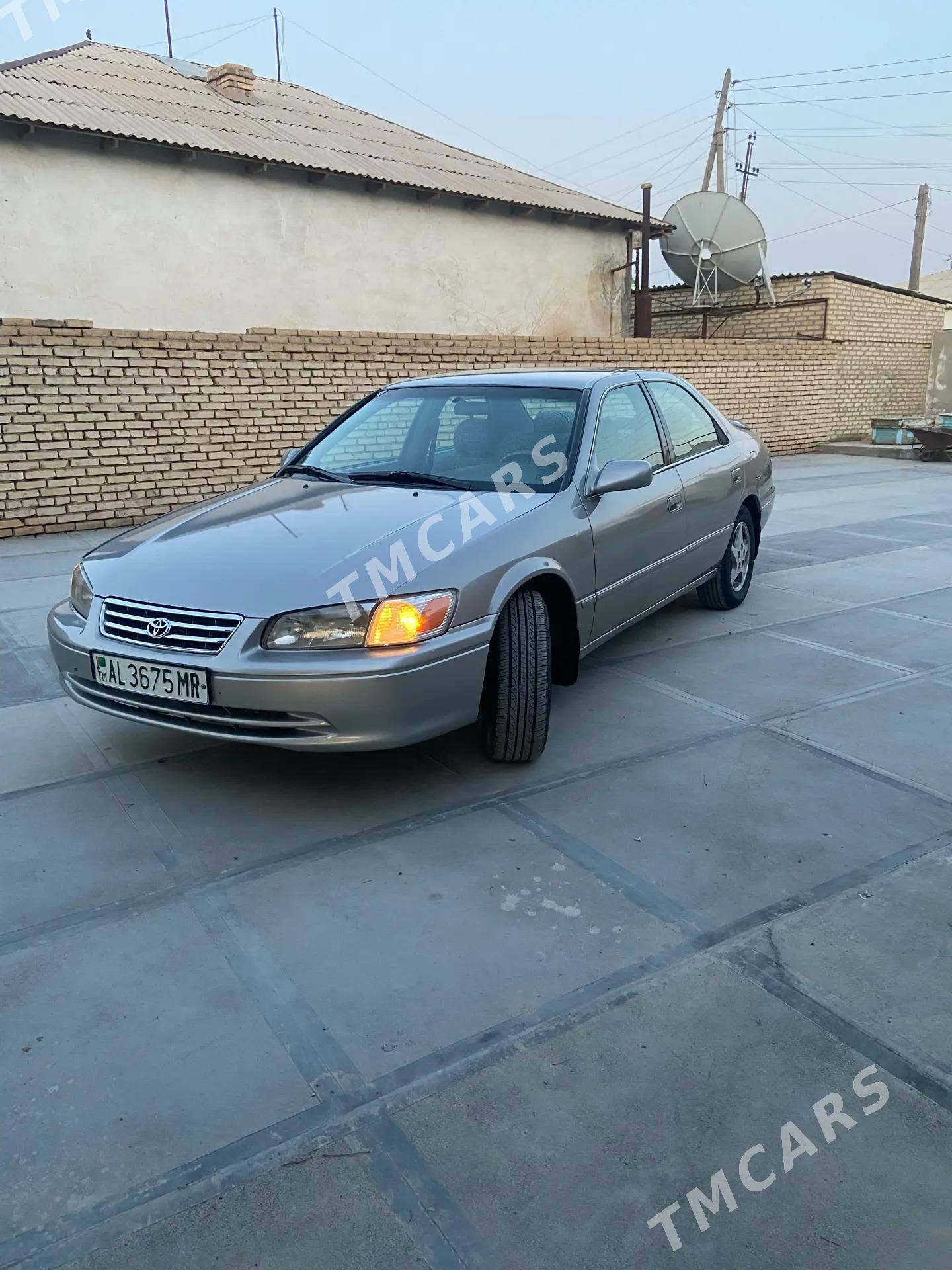 Toyota Camry 1999 - 115 000 TMT - Мары - img 3