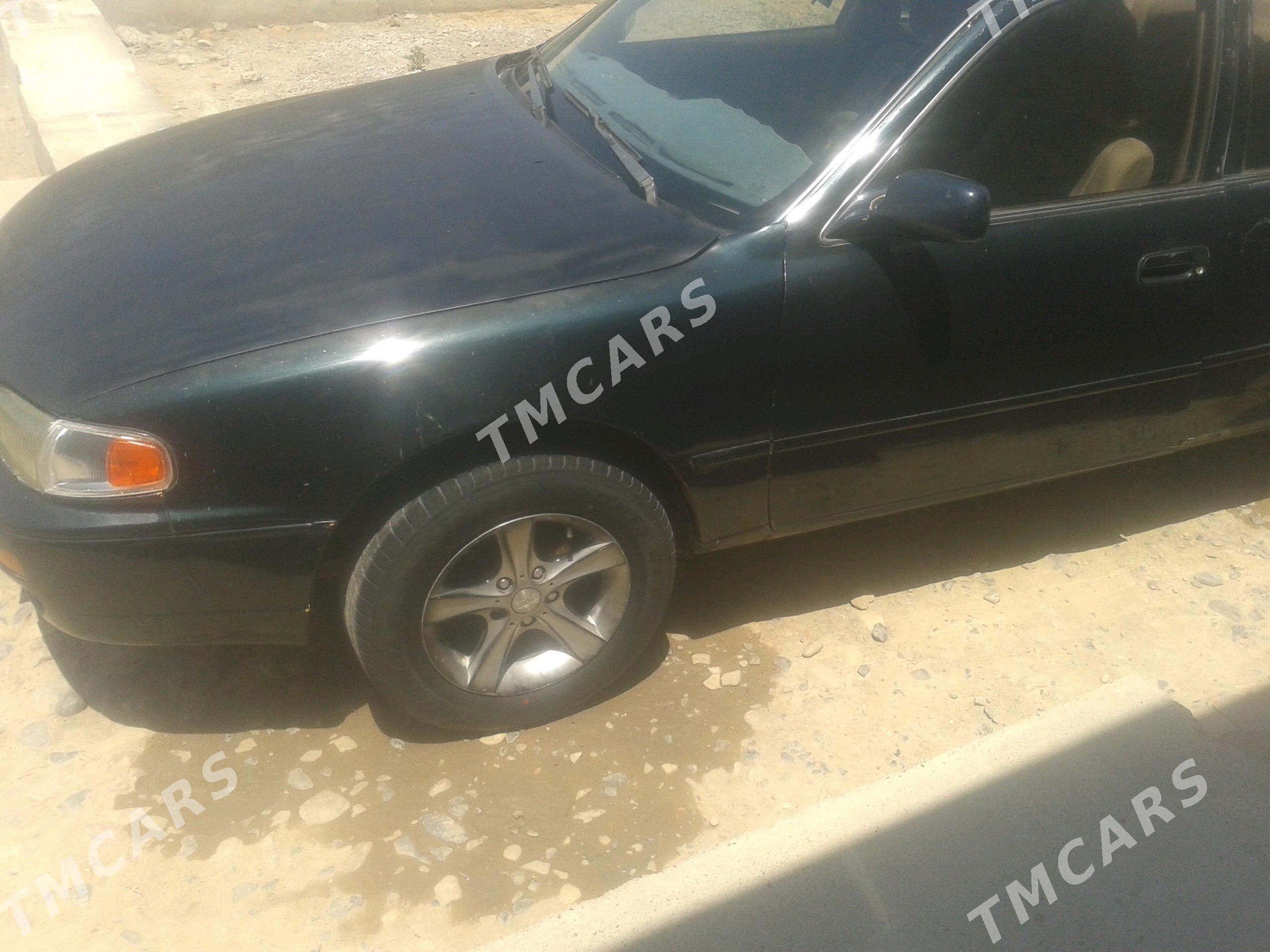 Toyota Camry 1995 - 68 000 TMT - Mary - img 4