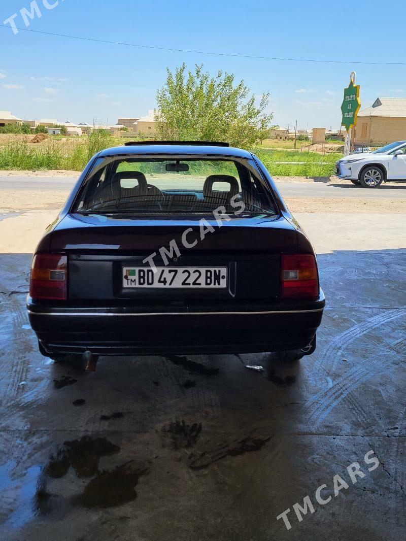 Opel Vectra 1991 - 35 000 TMT - Mary - img 3