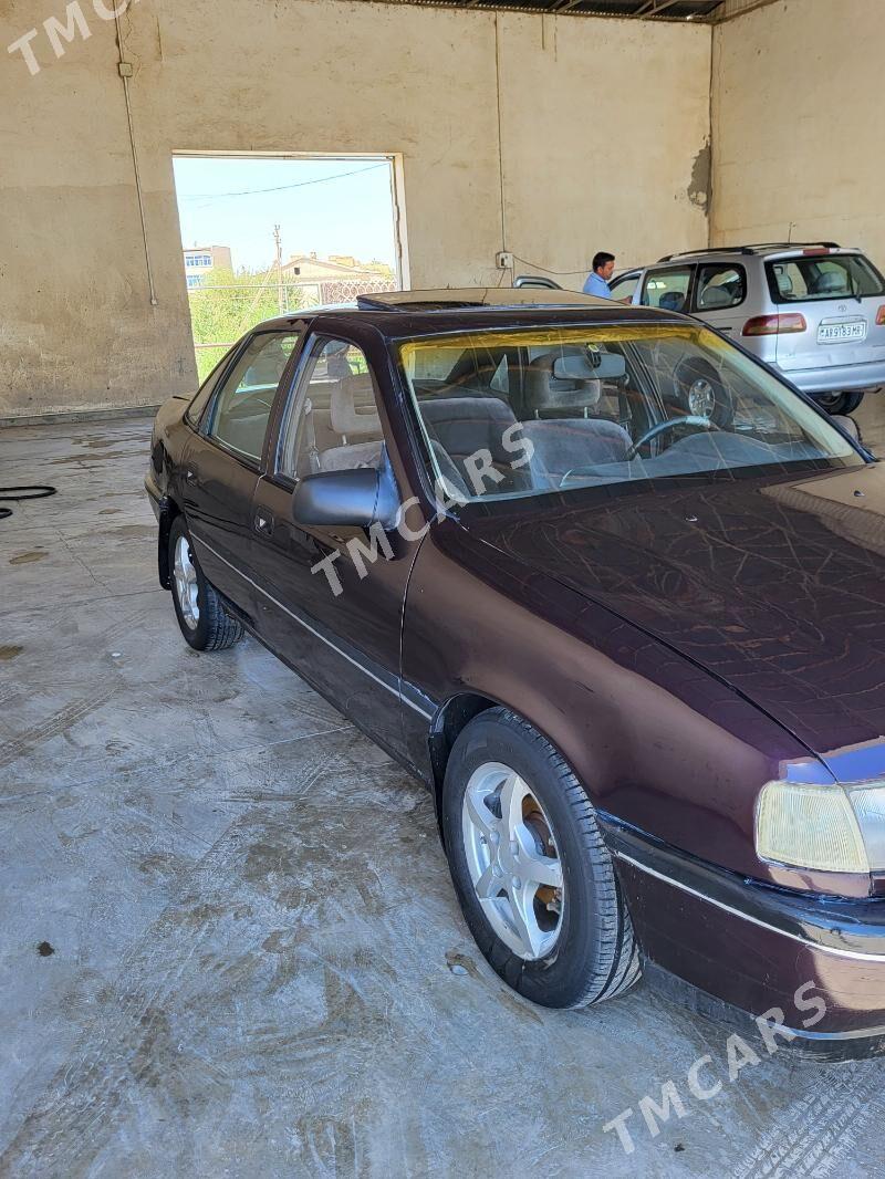Opel Vectra 1991 - 35 000 TMT - Mary - img 8