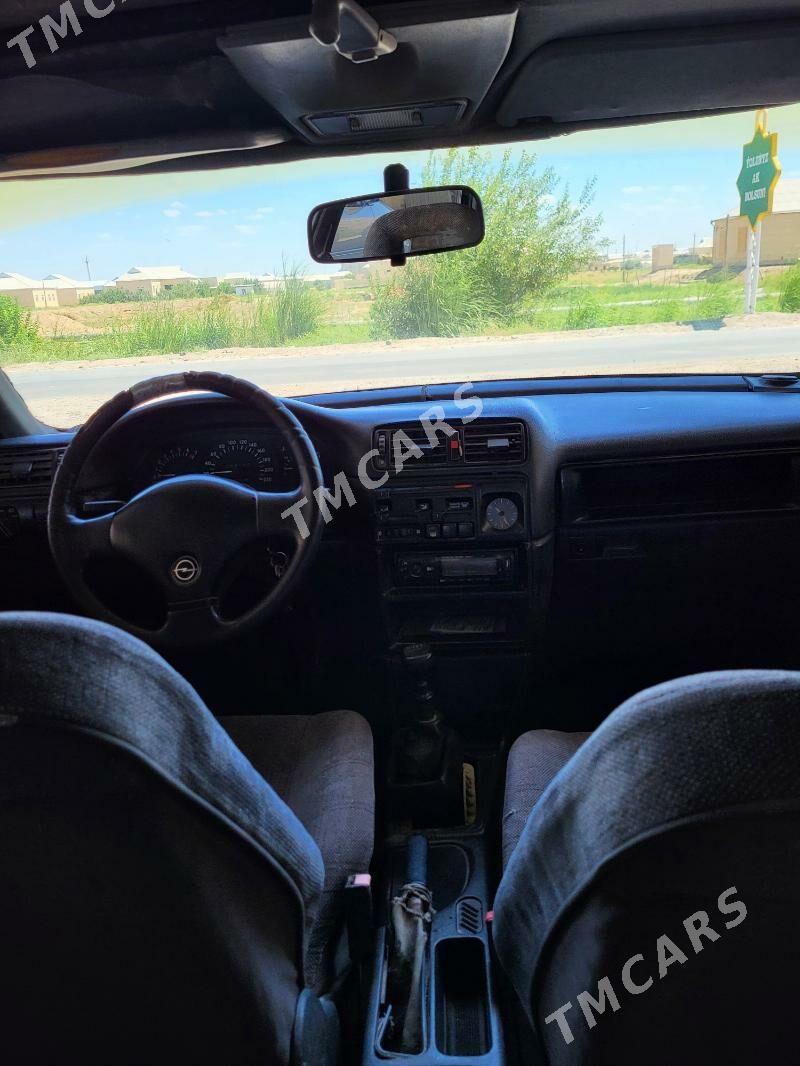 Opel Vectra 1991 - 35 000 TMT - Mary - img 2