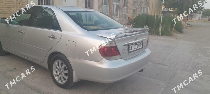 Toyota Camry 2003 - 160 000 TMT - Garabekewül - img 3