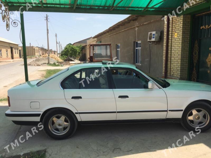 BMW 535 1989 - 40 000 TMT - Дянев - img 2