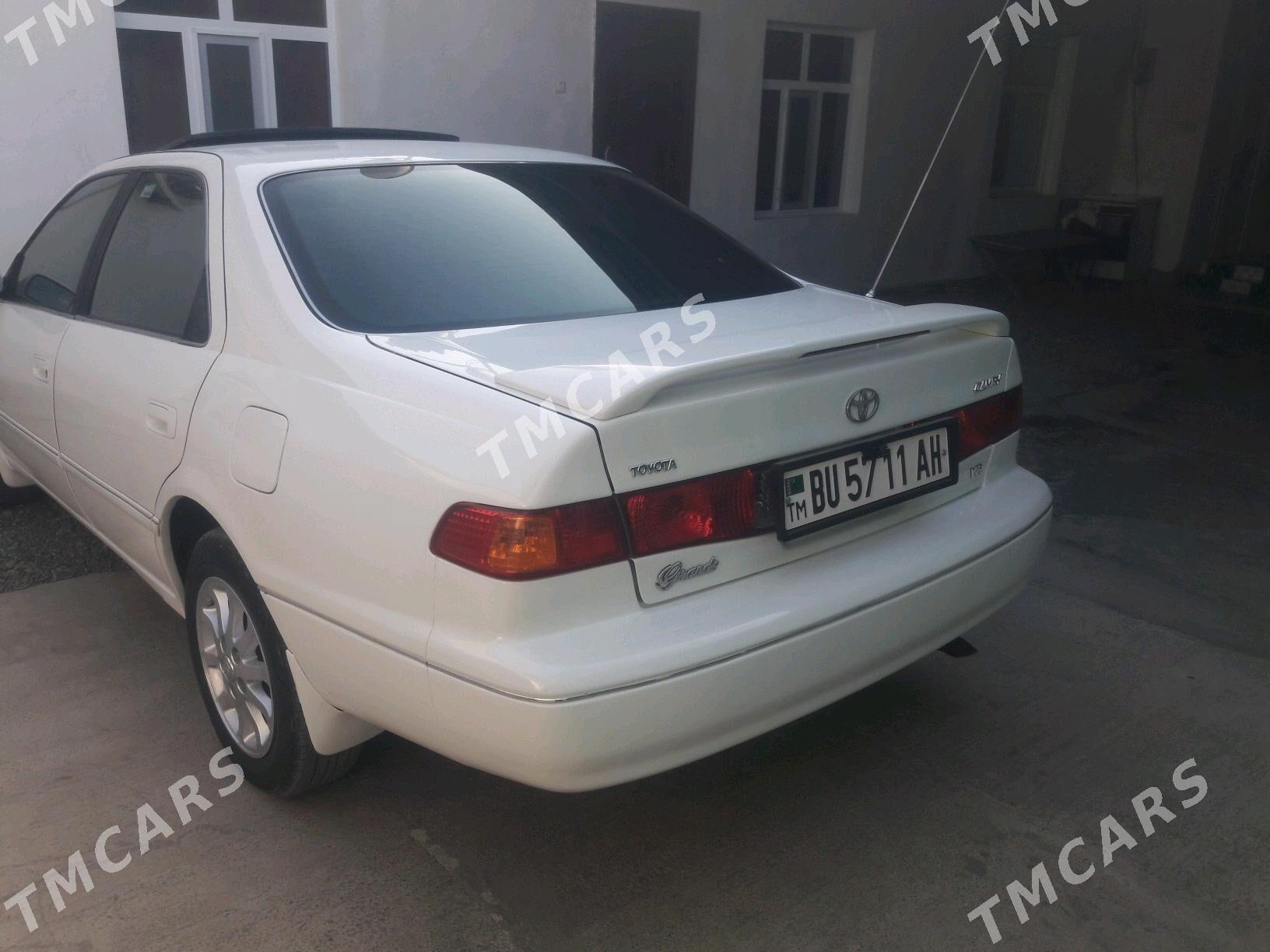 Toyota Camry 1998 - 142 000 TMT - Кака - img 5