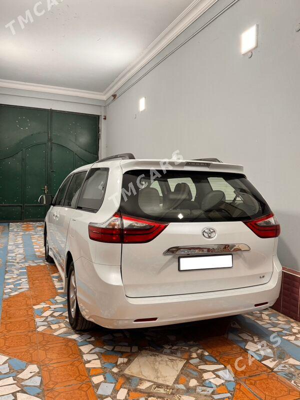 Toyota Sienna 2020 - 350 000 TMT - Türkmenabat - img 6