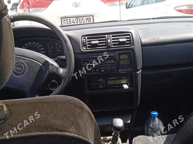 Opel Vectra 1994 - 32 000 TMT - Мары - img 5