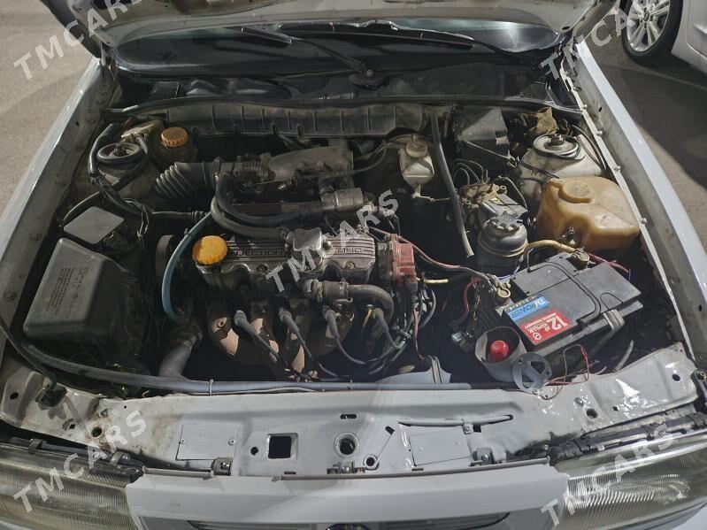 Opel Vectra 1992 - 33 000 TMT - 30 мкр - img 2