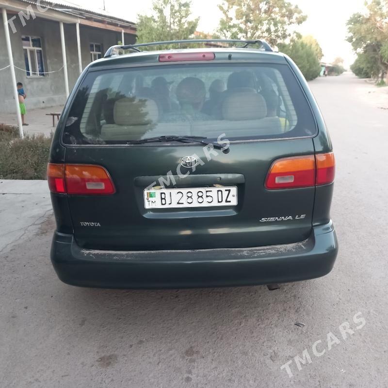 Toyota Sienna 2000 - 150 000 TMT - Шабатский этрап - img 2