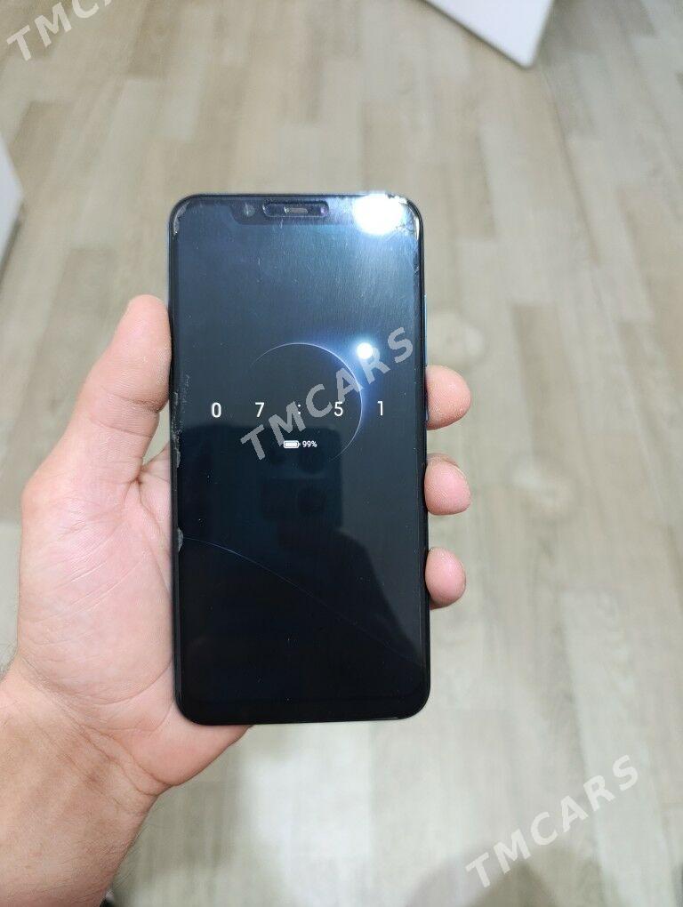 Xiaomi mi8 - 11 mkr - img 8
