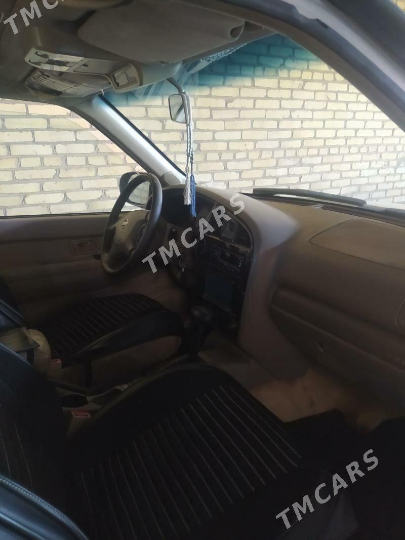 Nissan Pathfinder 2002 - 100 000 TMT - Dänew - img 2