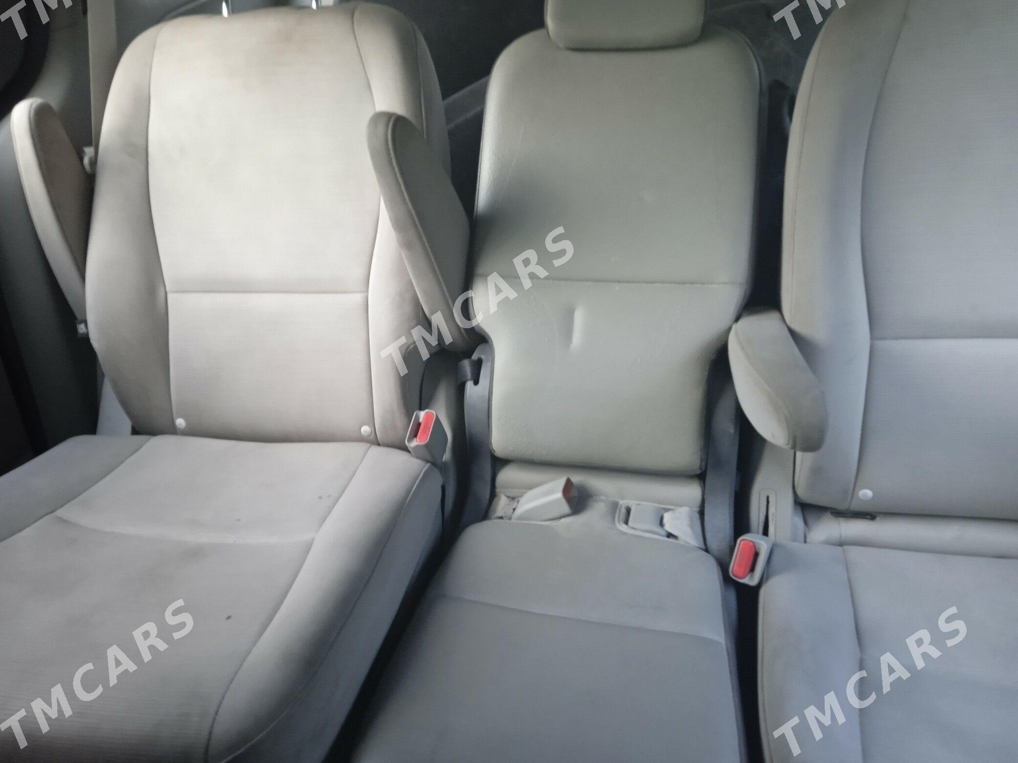 Kia Sedona 2020 - 269 000 TMT - Ашхабад - img 8