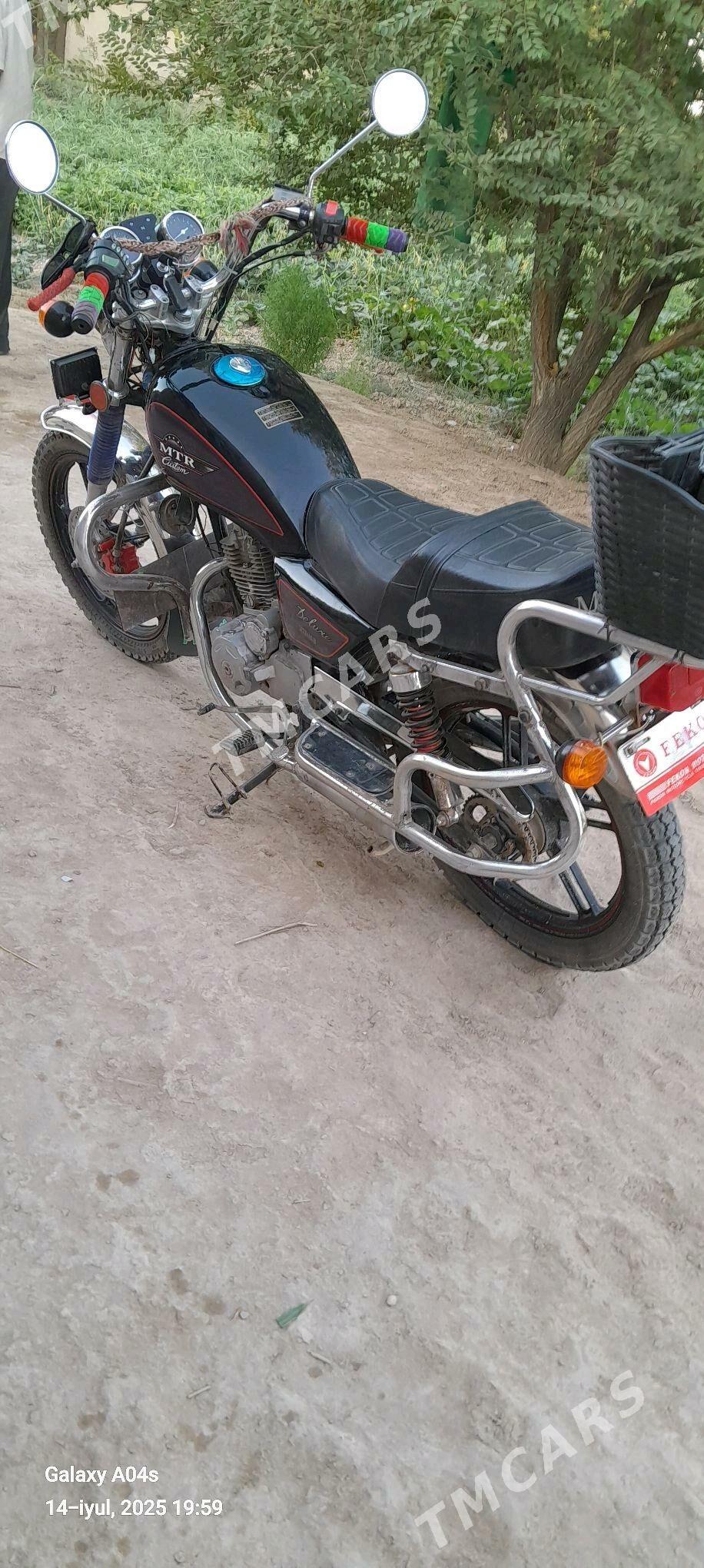 Fekon FK150-8G 2010 - 15 000 TMT - Гурбансолтан Едже - img 3