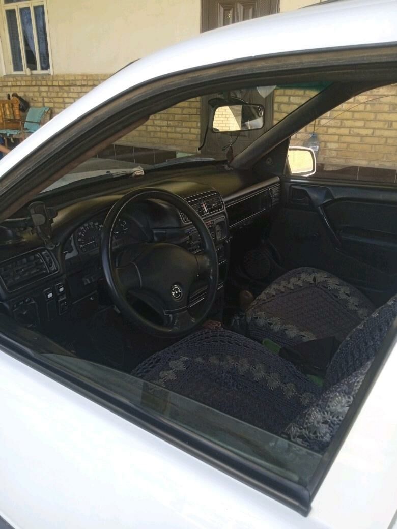 Opel Vectra 1991 - 30 000 TMT - Mary - img 3