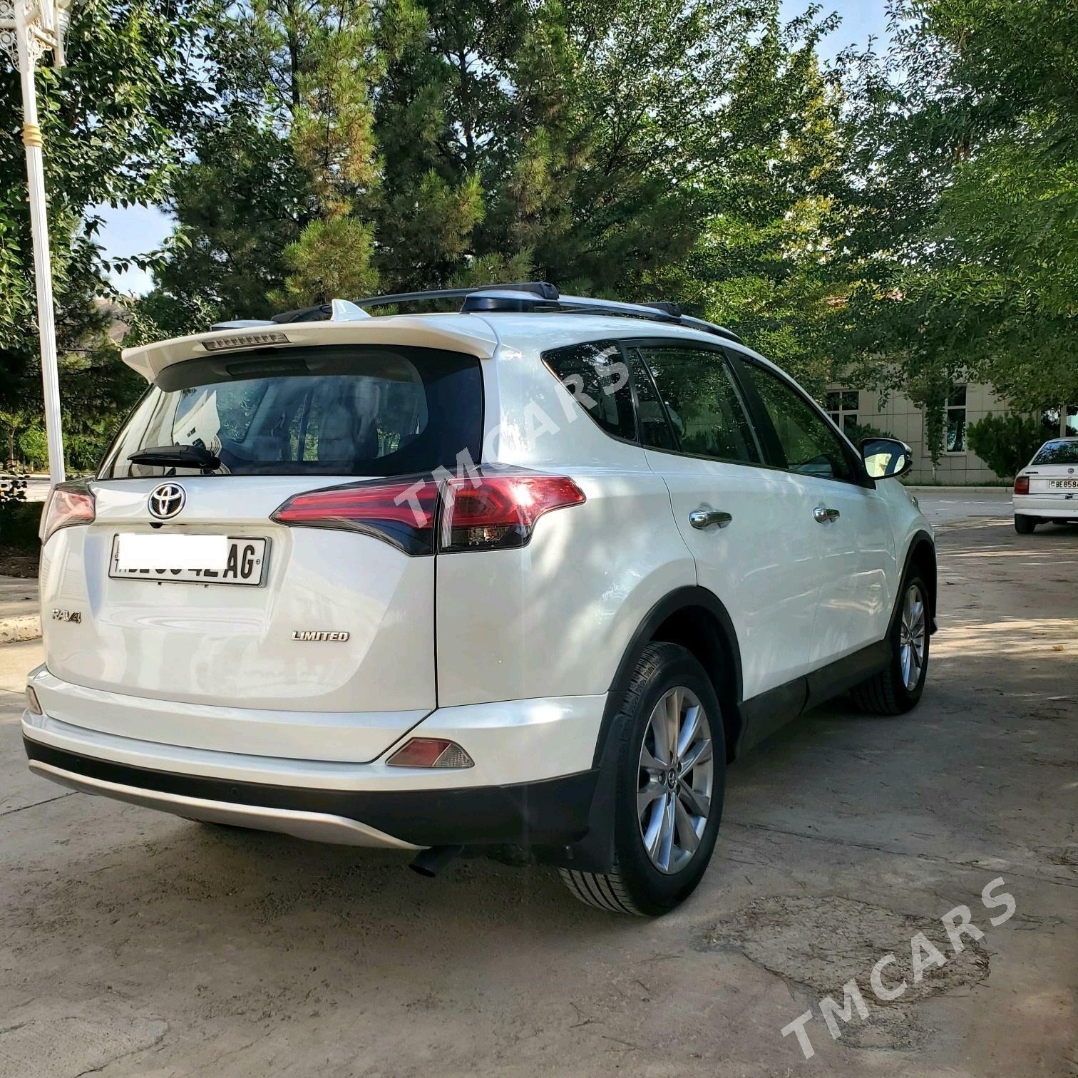 Toyota RAV4 2017 - 315 000 TMT - Aşgabat - img 3