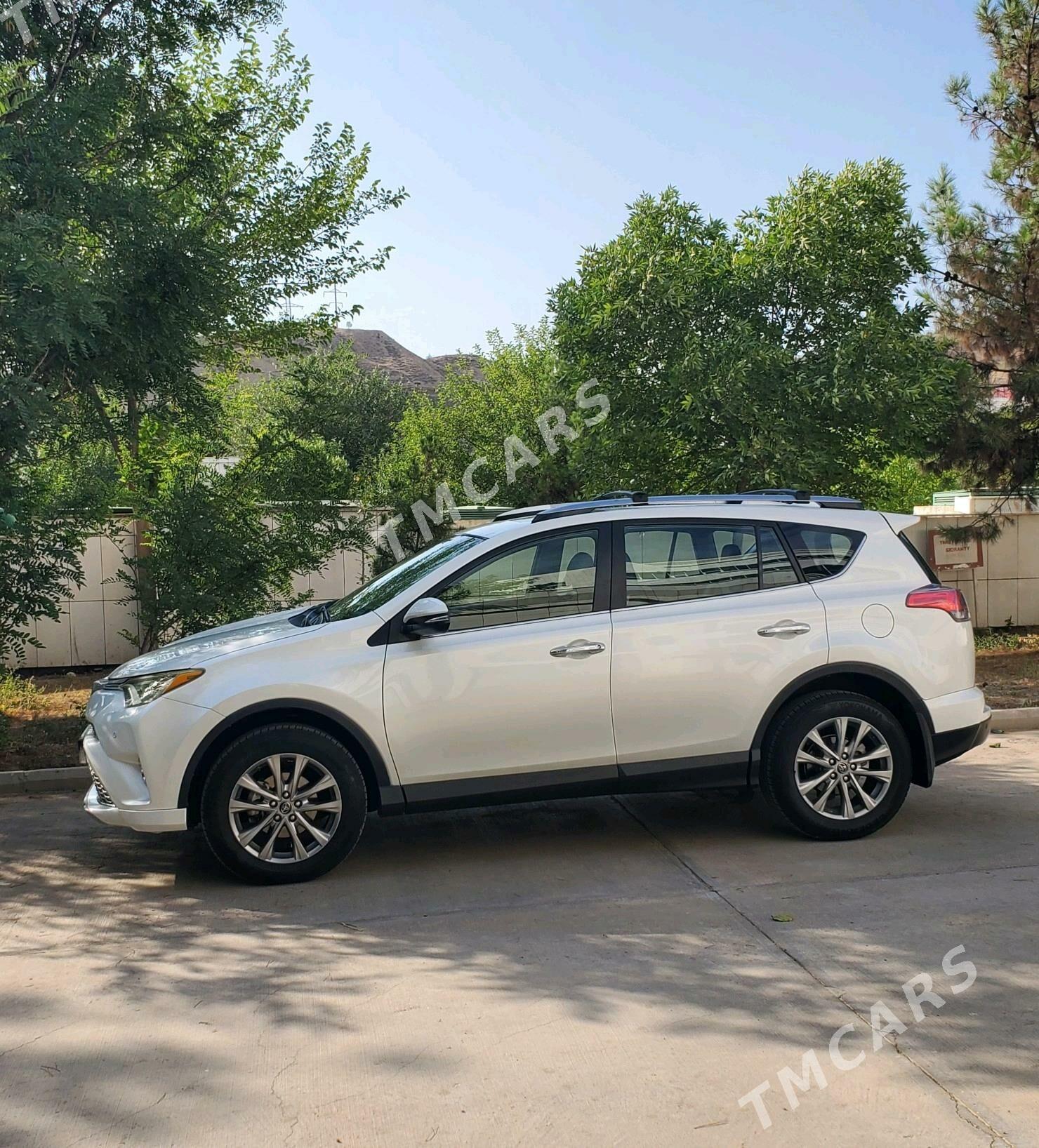 Toyota RAV4 2017 - 315 000 TMT - Aşgabat - img 8