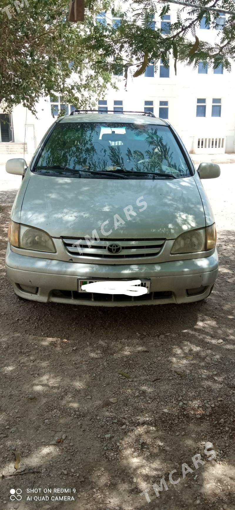 Toyota Sienna 2002 - 135 000 TMT - Balkanabat - img 1