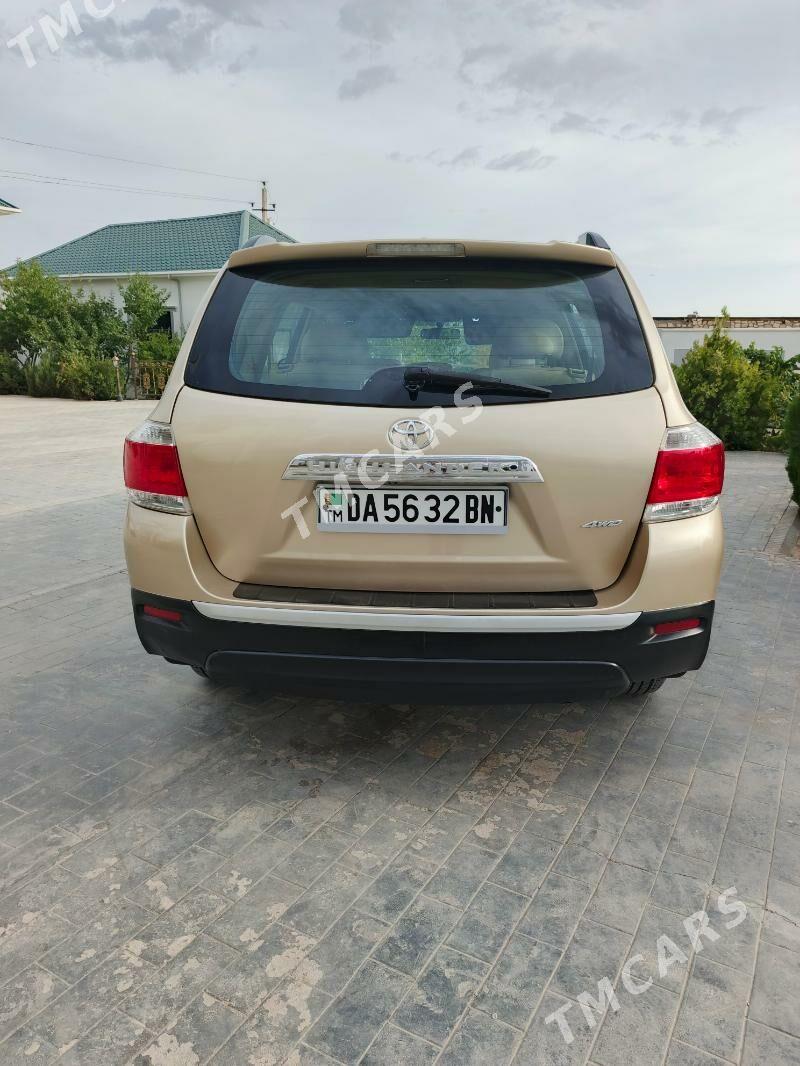 Toyota Highlander 2011 - 280 000 TMT - Balkanabat - img 2