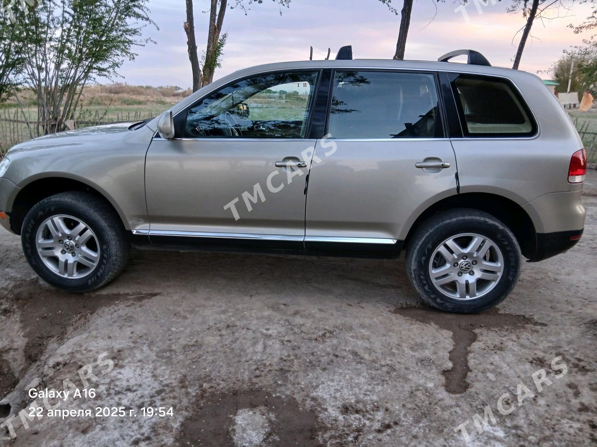 Volkswagen Touareg 2005 - 130 000 TMT - Türkmenbaşy etr. - img 2