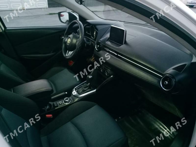 Toyota Yaris 2018 - 170 000 TMT - Ашхабад - img 4
