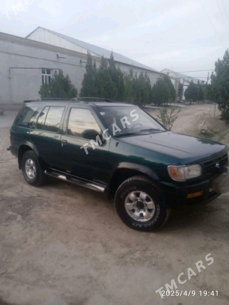 Nissan Pathfinder 1997 - 80 000 TMT - Гурбансолтан Едже - img 3