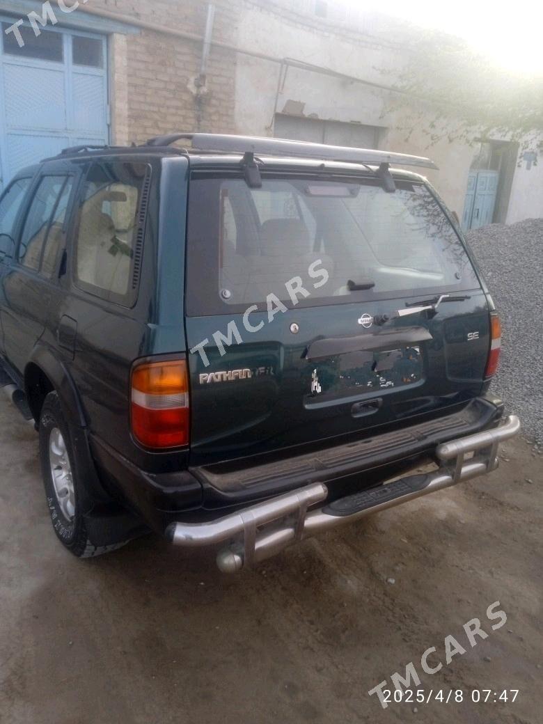 Nissan Pathfinder 1997 - 80 000 TMT - Гурбансолтан Едже - img 2