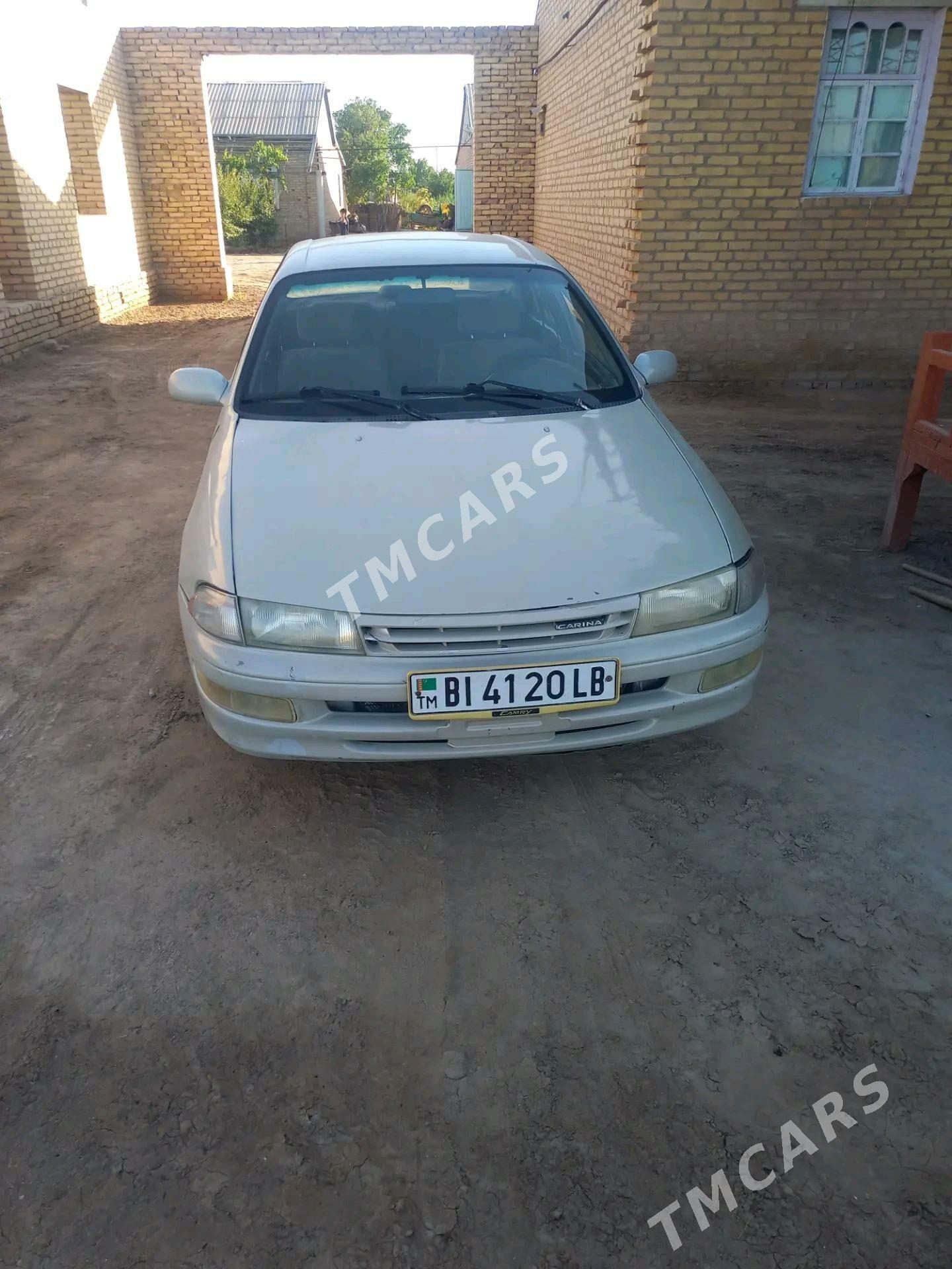 Toyota Carina 1992 - 32 000 TMT - Халач - img 7