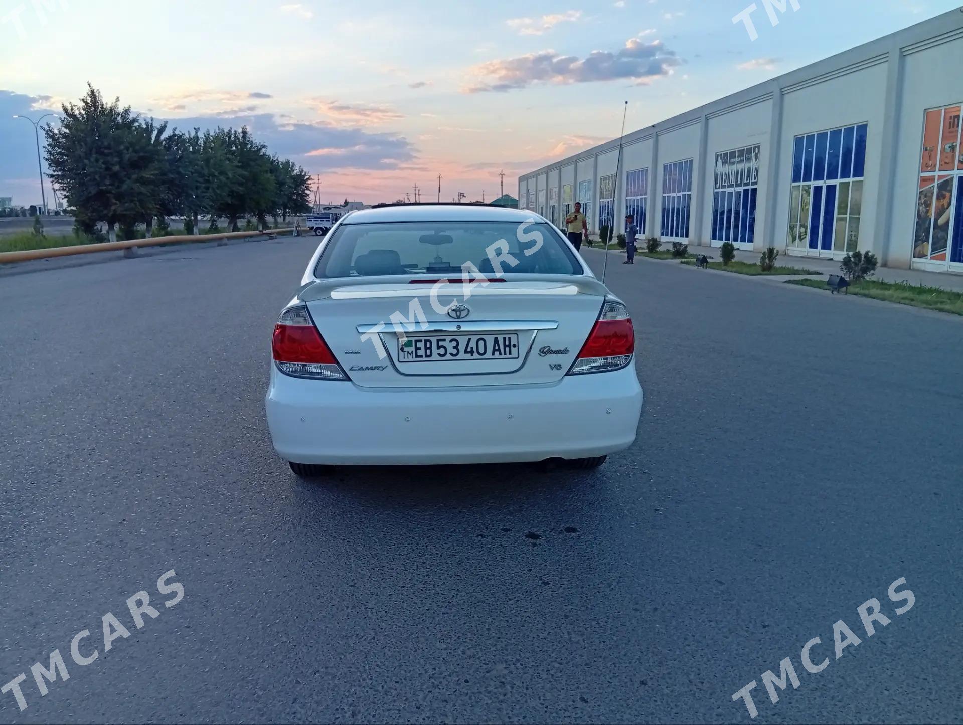 Toyota Camry 2002 - 175 000 TMT - Теджен - img 4