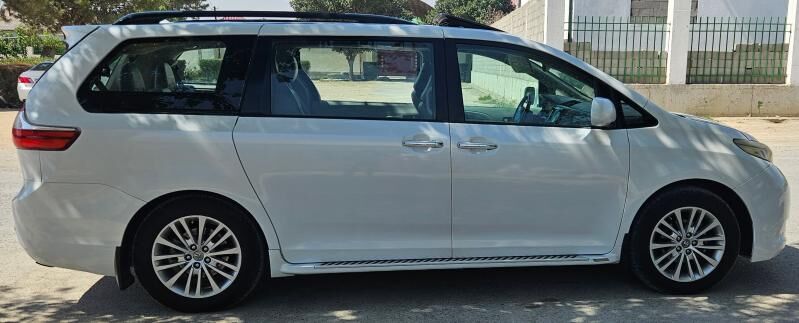 Toyota Sienna 2010 - 295 000 TMT - Aşgabat - img 4