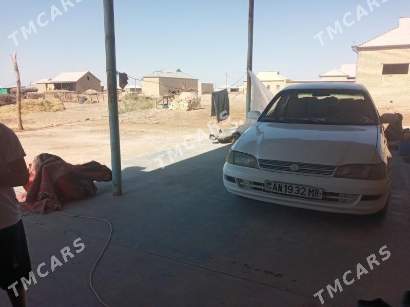 Toyota Corona 1992 - 28 000 TMT - Türkmengala - img 2