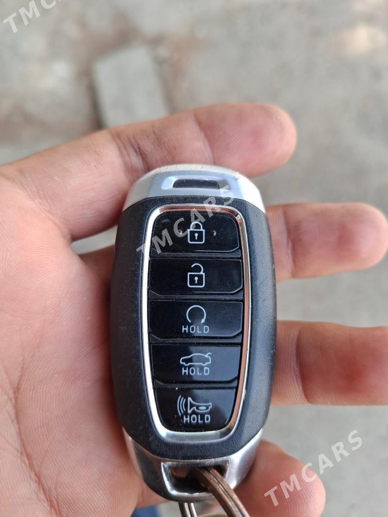 Hyundai Elantra 2022 - 270 000 TMT - 11 мкр - img 9