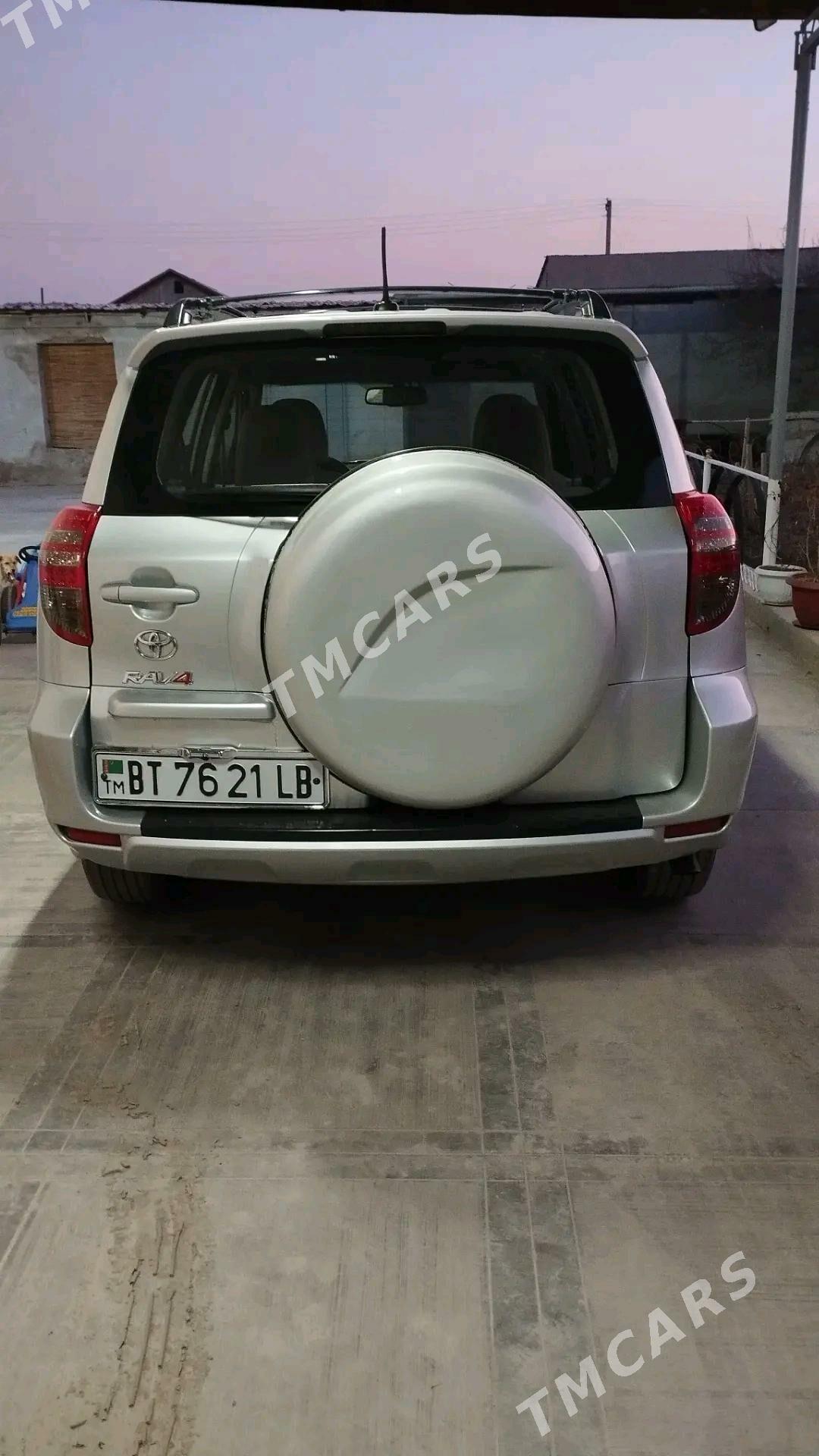 Toyota RAV4 2011 - 200 000 TMT - Türkmenabat - img 9