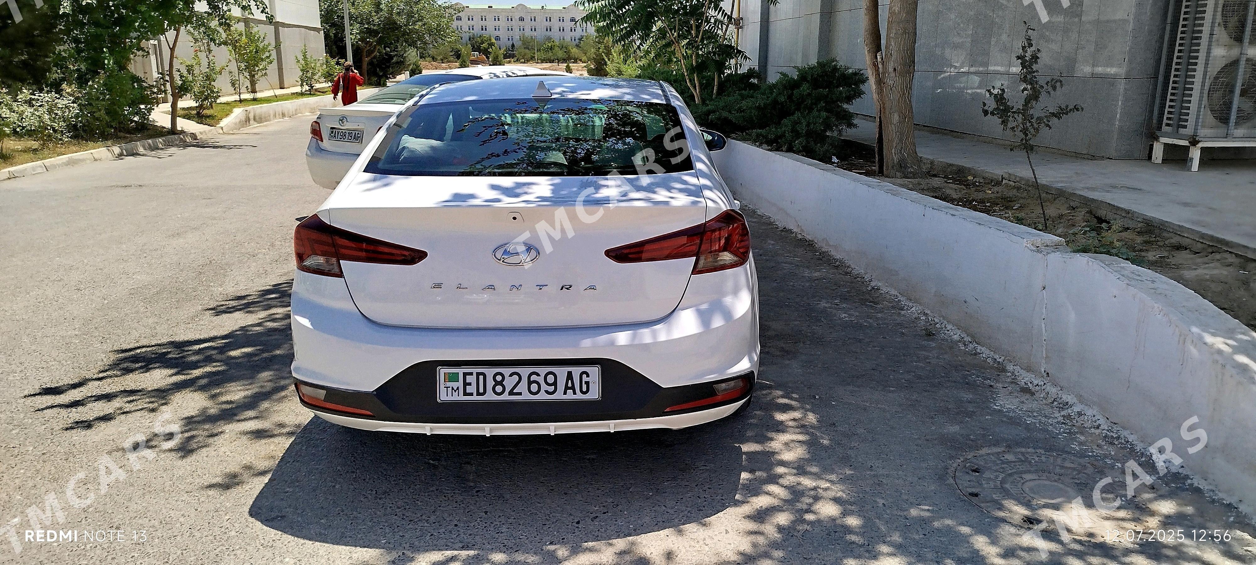 Hyundai Elantra 2020 - 215 000 TMT - Ким район - img 4